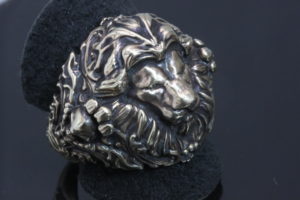 ライオン(獅子)スカルとロココのsv925リング