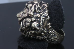 ライオン(獅子)スカルとロココのsv925リング