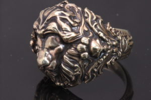 ライオン(獅子)スカルとロココの真鍮リング