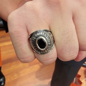 法政大学アメフト部様からご注文いただいた卒業記念カレッジリング