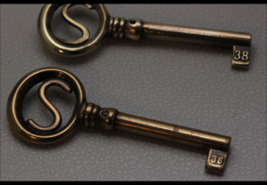真鍮製のアンティーク鍵の複製品