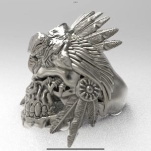 頭にイーグルが乗ったインディアン・スカルリング